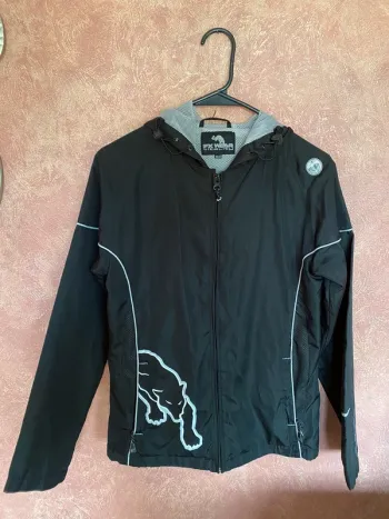 Veste à capuche