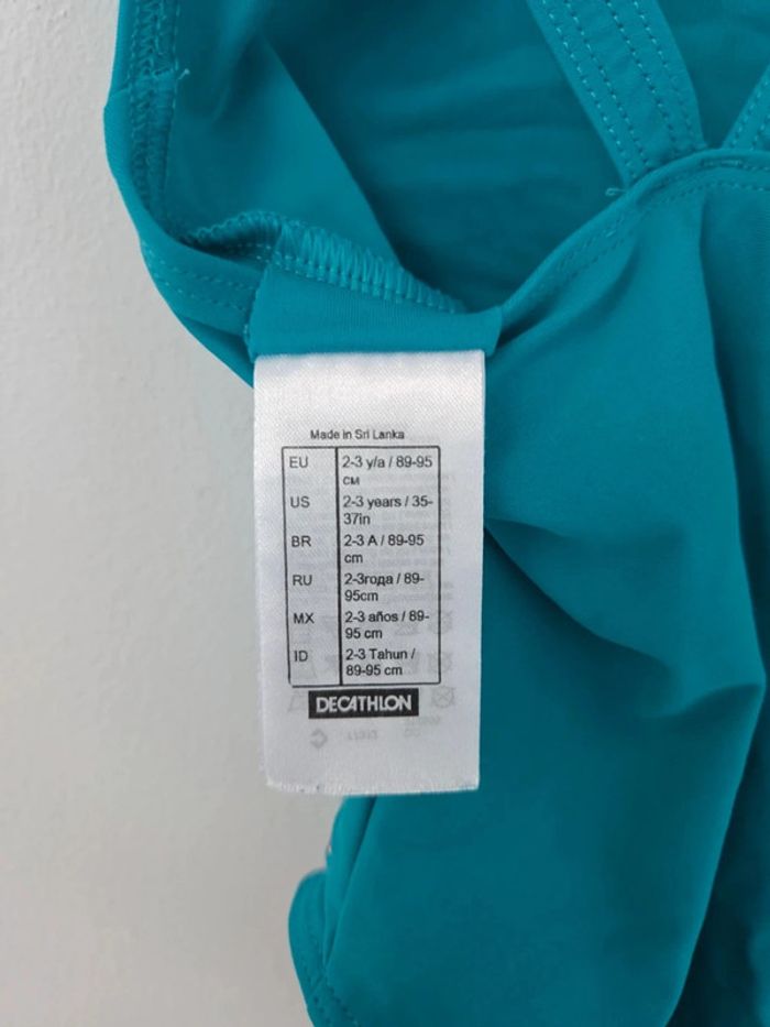 Joli maillot de bain Décathlon 2/3 ans - photo numéro 3