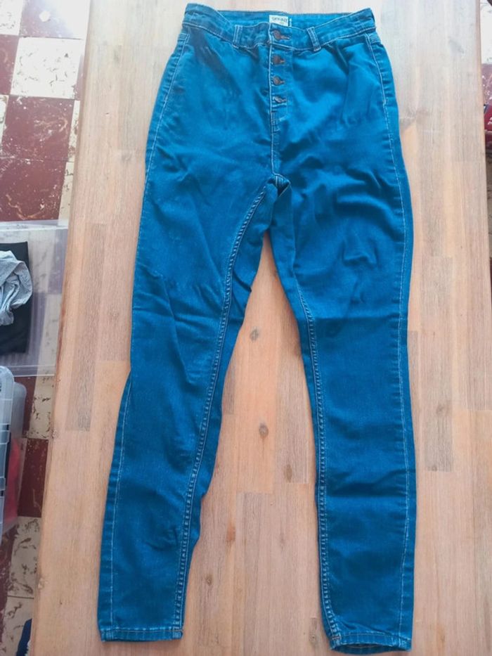 Jean skinny bleu Kiabi – Taille 40 – Très bon état