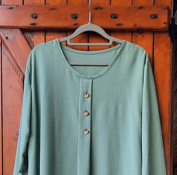 Robe verte, taille 46