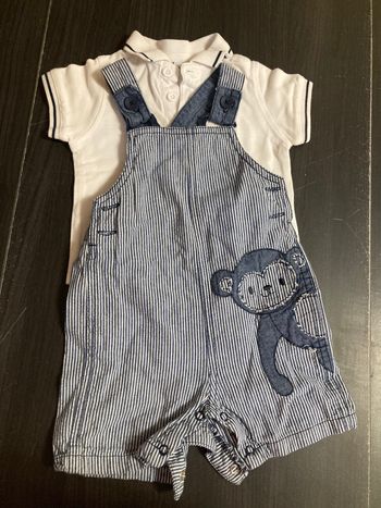 Ensemble salopette short tee shirt