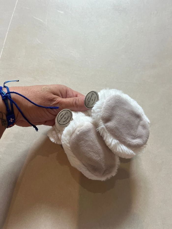 Chaussons moutons hochet - photo numéro 2