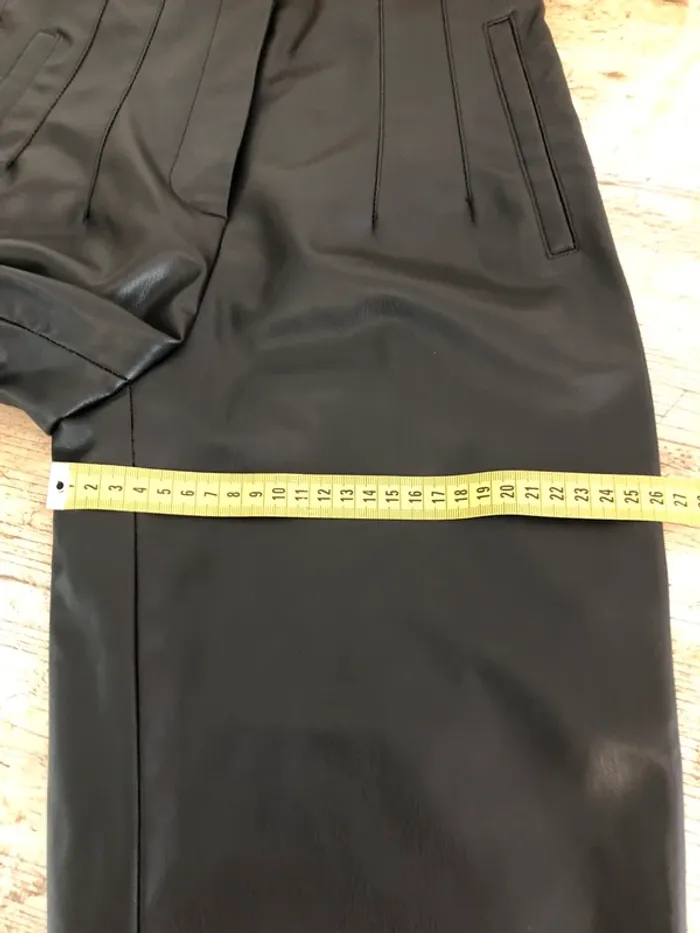 Pantalon Simili, cuir Zara - photo numéro 9