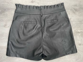 Short femme similicuir noir :36