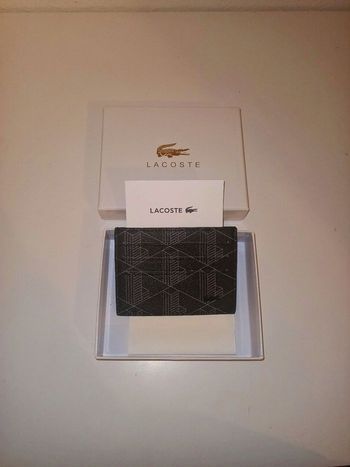 Portefeuille Lacoste