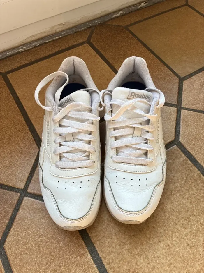 Reebok blanches - photo numéro 2