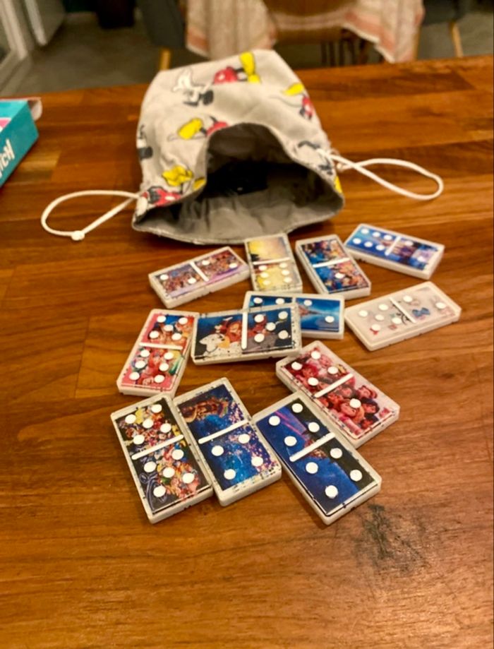 Lot de 2 jeux disney, Loto stitch et domino disney - photo numéro 2