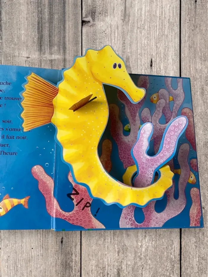 Livre enfant Requin et compagnie – Jack Tickle – Pop-up - photo numéro 2