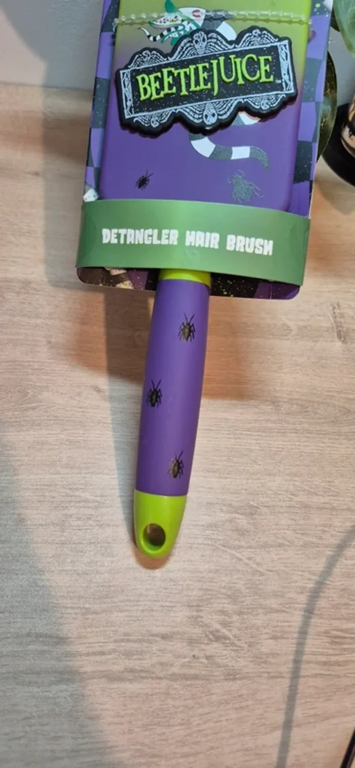 Brosse à cheveux beetlejuice - photo numéro 2