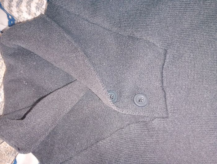 Pull noir - photo numéro 3