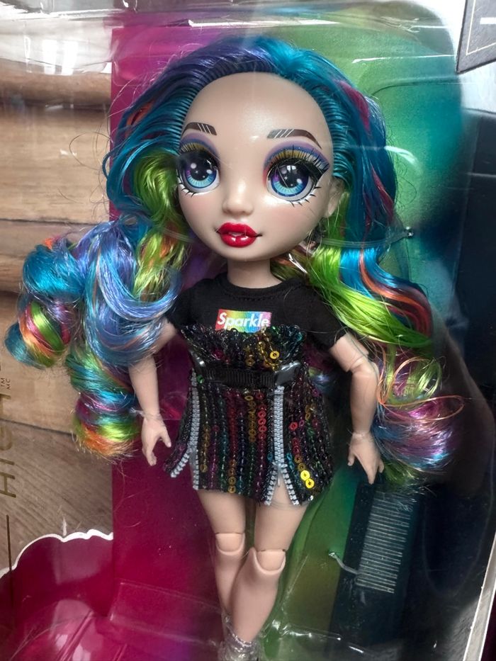 Amaya Rainbow High - photo numéro 8