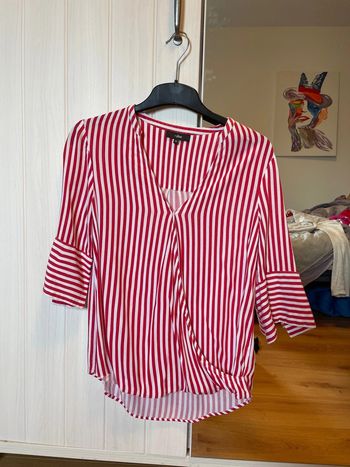 Blouse  lignée blanche et rouge taille 34