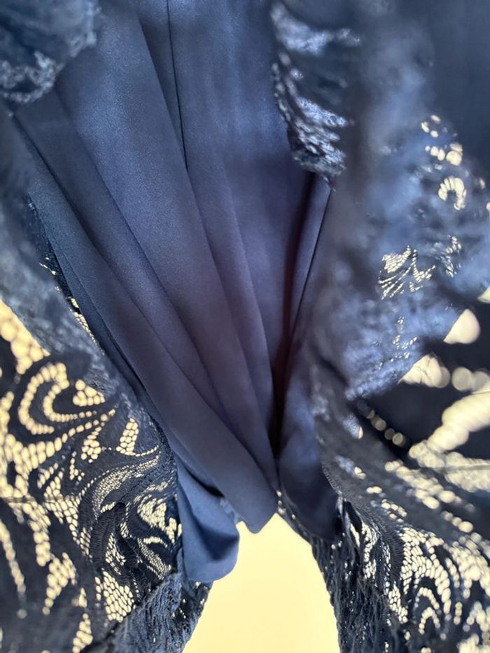 Robe cocktail dentelle bleu marine - photo numéro 5