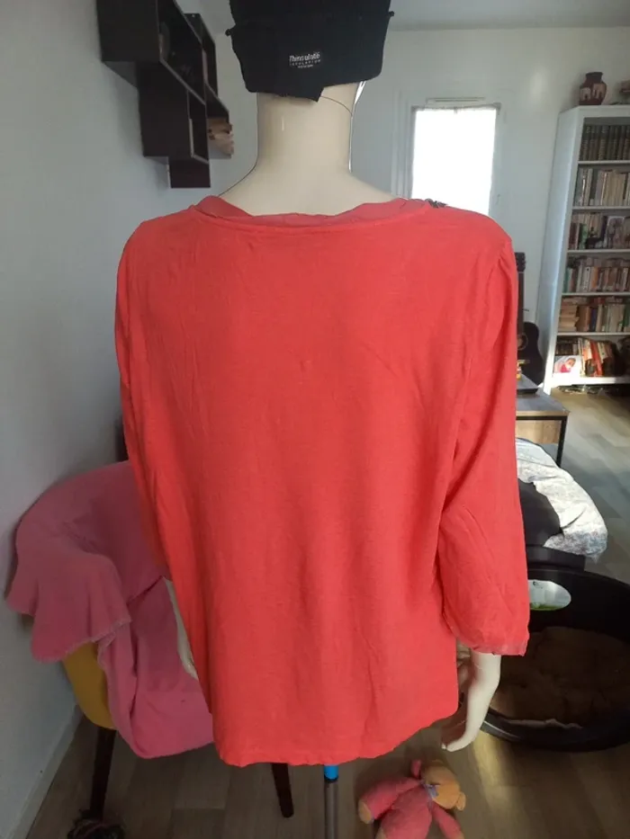 Tee-shirt femme T.4 - photo numéro 7