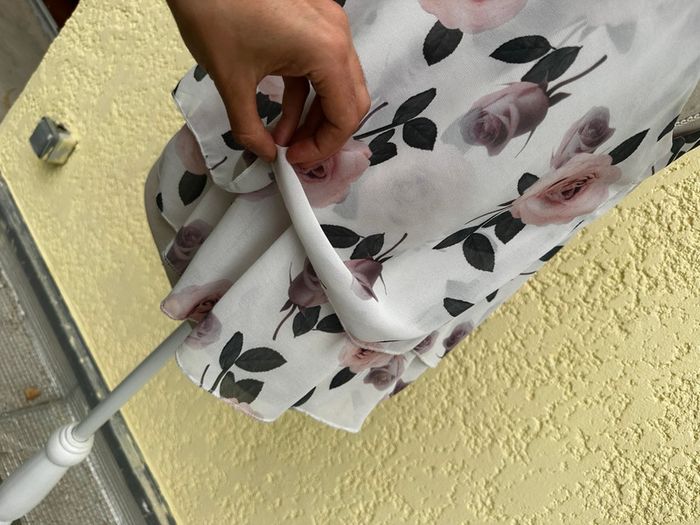 🤍 Top blanc cassé à motif roses 🌹 - photo numéro 7
