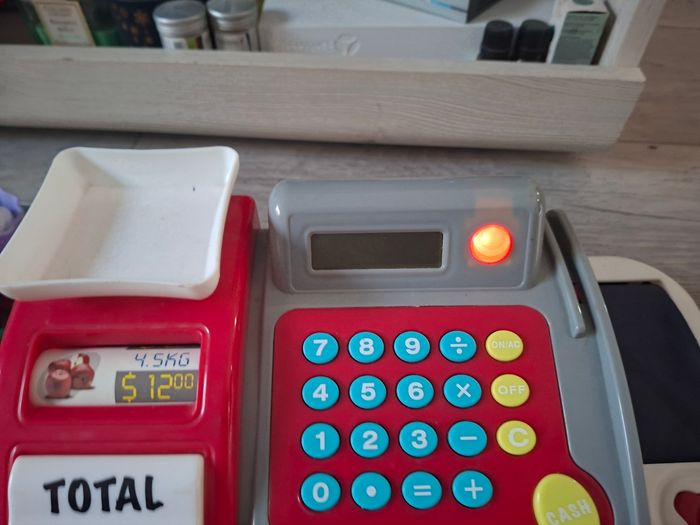 Caisse enregistreuse enfant avec marchandiseje - photo numéro 7