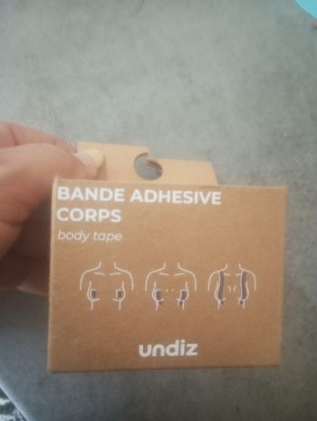 Bande adhésive corps