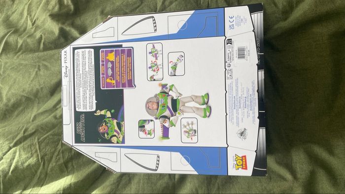 🦸‍♂️ Figurine parlante Buzz L’Éclair – Toy Story - photo numéro 4