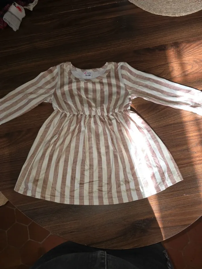 Robe 12 mois - photo numéro 2