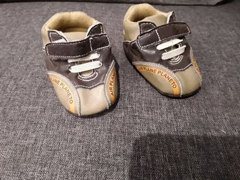 chaussures chaussons baskets bébé souples 6-12 mois