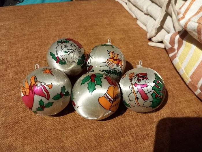 Lot 5 boules de Noël