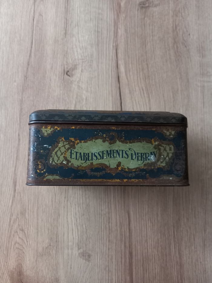 Boite en métal ancienne " Debray " - photo numéro 3