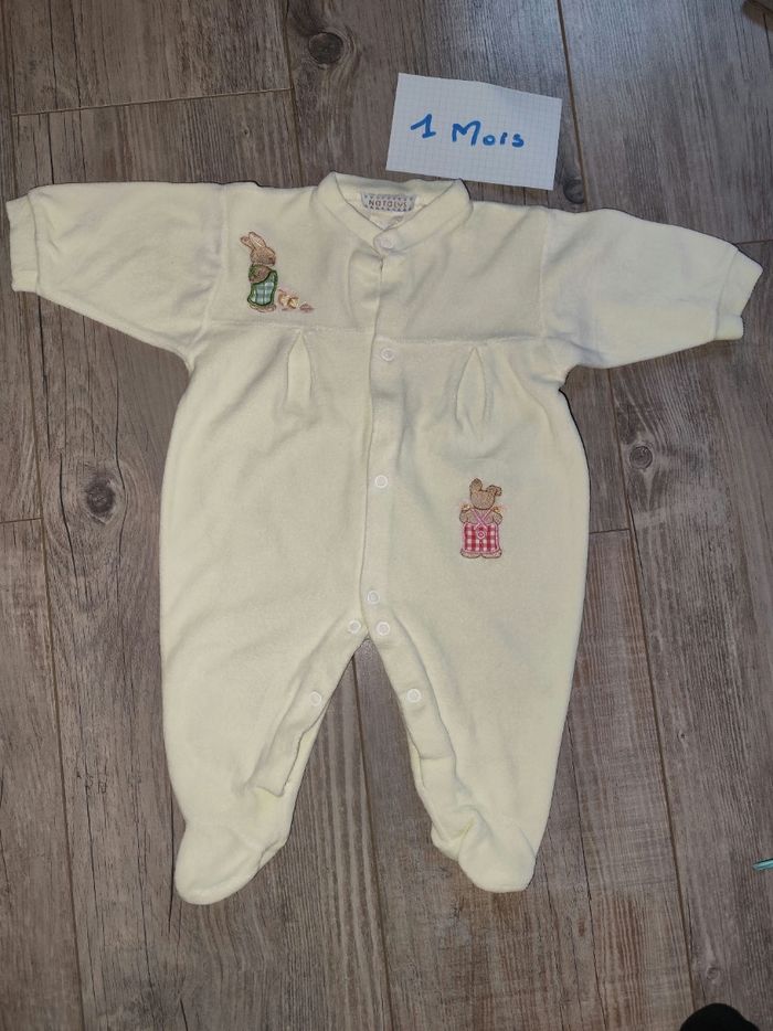 Lot de vêtements bb garçons 1 3 6 mois - photo numéro 2
