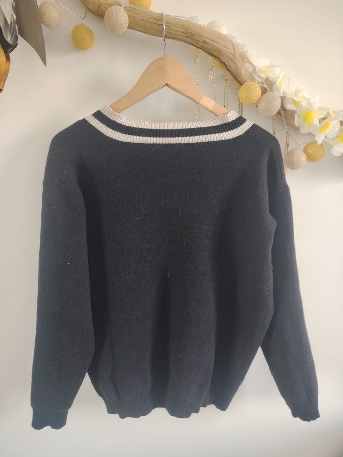 Pull col V noir et beige - photo numéro 4
