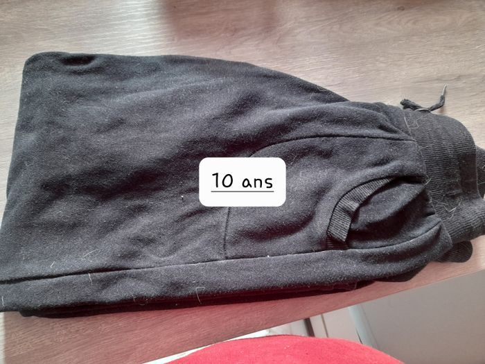 Lot vêtements fille taille 10 ans - photo numéro 4