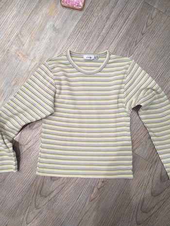 Haut kiabi taille 8 ans