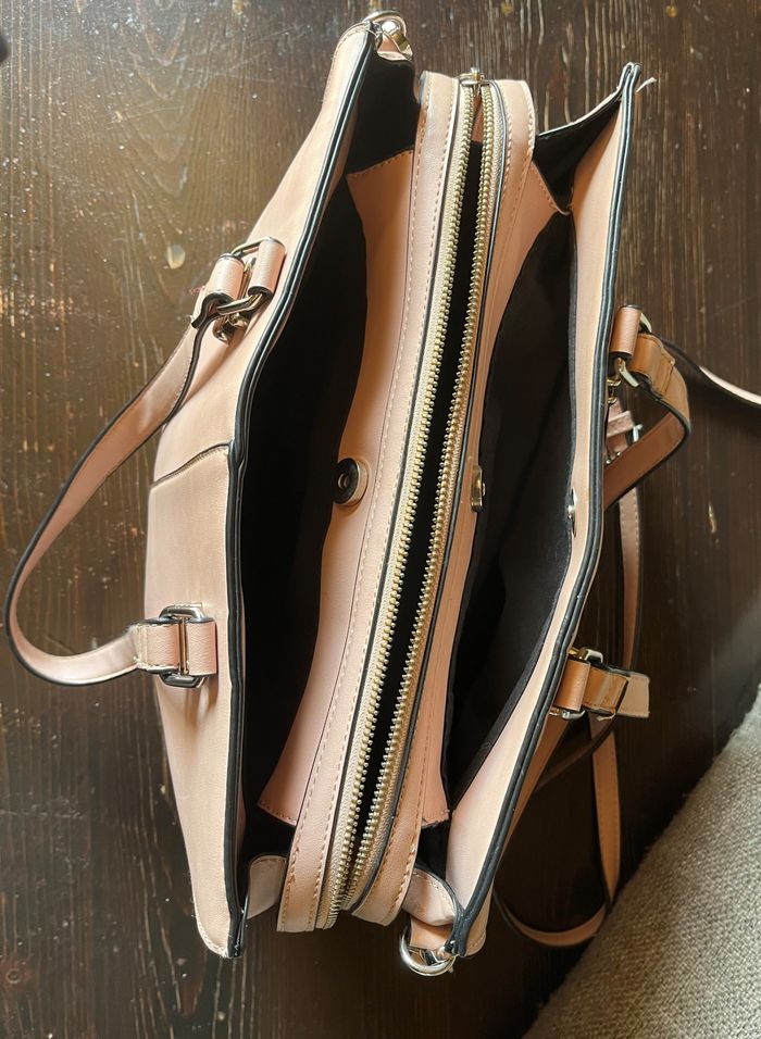 Sac à main rose (porte documents, tablette). - photo numéro 4