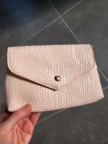 Pochette avec ceinture