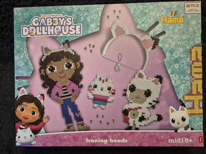 Gabby's Dollhouse - Hama 7918 – Coffret cadeau de perles à repasser avec environ 4000