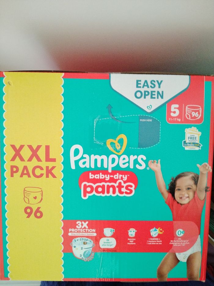 96 couches Pampers baby dry pants taille 5