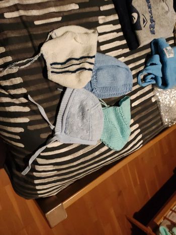 Ideal pour  l hiver 4 bonnets