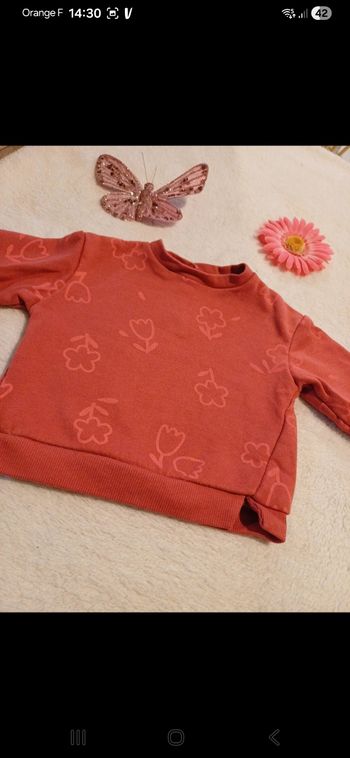 Sweat bébé taille 6 mois