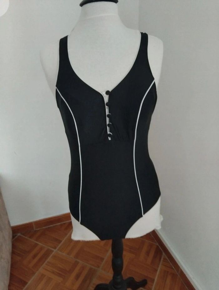 Maillot de bain blanche porte t44