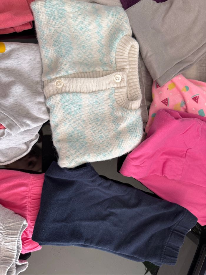 Lot 14 vêtements - bébé fille- 18- 24 mois - toutes marques- bon et très bon état - photo numéro 5