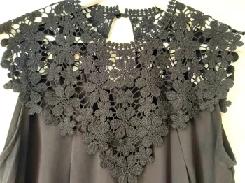 Top fluide et dentelle noir Floerns