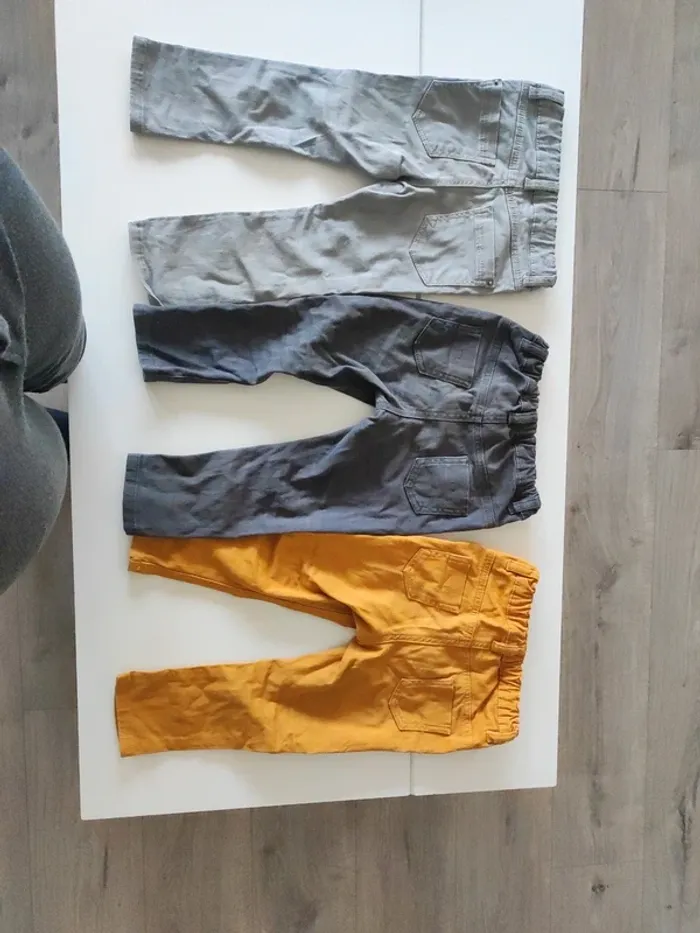 Lot pantalon Kiabi 2 ans - photo numéro 10