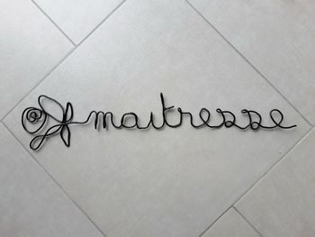 Décoration fil aluminium " maitresse"