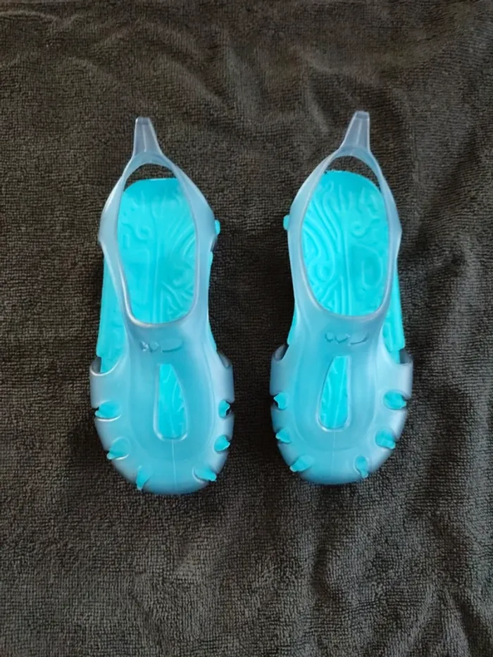 Chaussure garçon piscine ou mer - photo numéro 2
