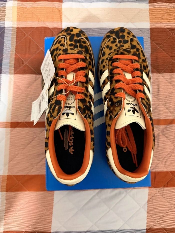 Adidas Samba OG léopard Rouge  Taille 42 - photo numéro 4