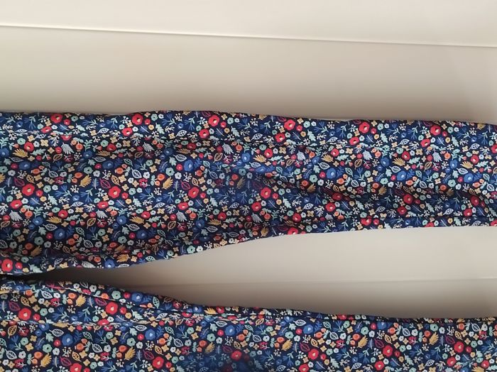 Jegging fille 7/8 ans – Motif floral – Multicolore – Bon état - photo numéro 4