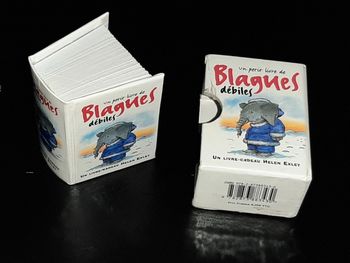 Un petit livre de blagues débiles