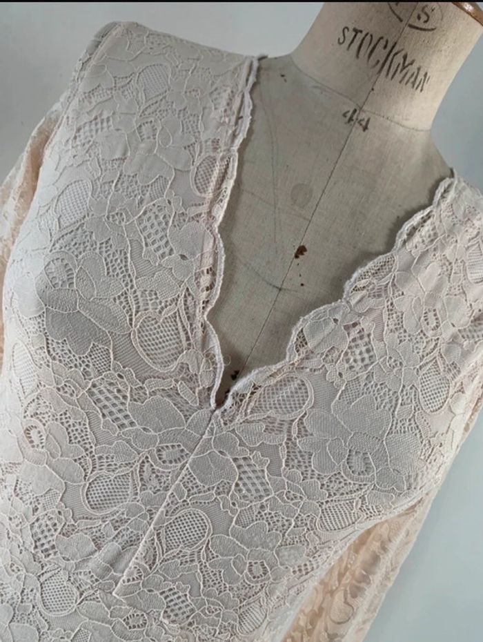 Robe dentelle - photo numéro 7