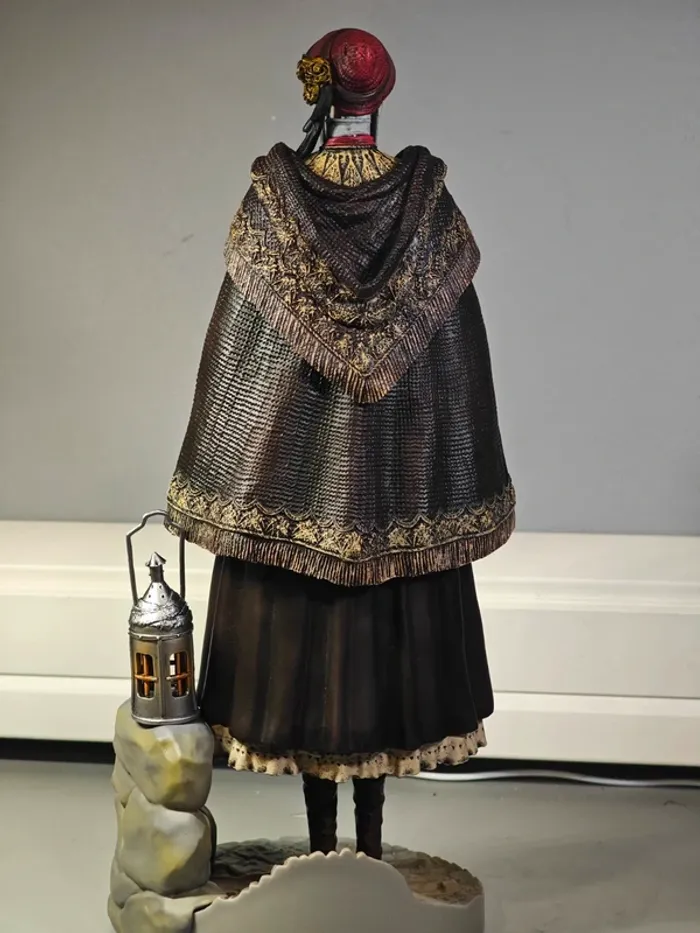 Figurine Bloodborne : The Doll 35cm neuve avec boîte - photo numéro 4