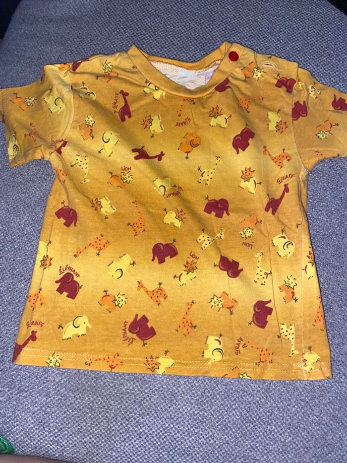 T-shirt