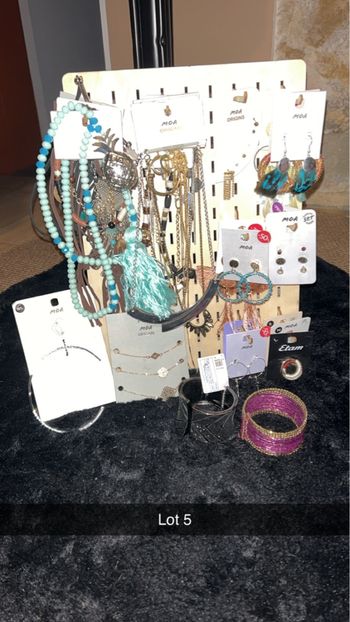 Lot 5 bijoux pour revendeur