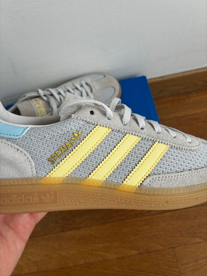 Adidas Originals Spezial Grey One/ Almond Yellow - Taille 38 - Neuves - photo numéro 2